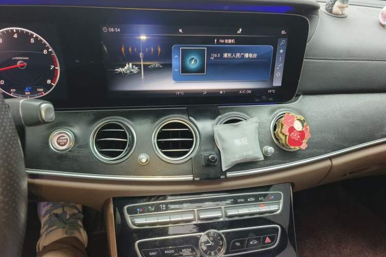 Used Mercedes-Benz E-Class 2016 E 200 L Sport Edition Audio And AC Panel