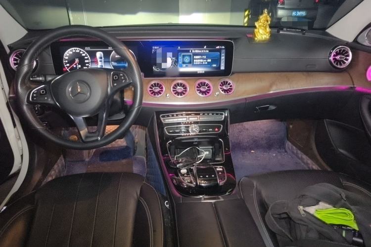 Used Mercedes-Benz E-Class 2016 E 300 L Stylish Model Center Console