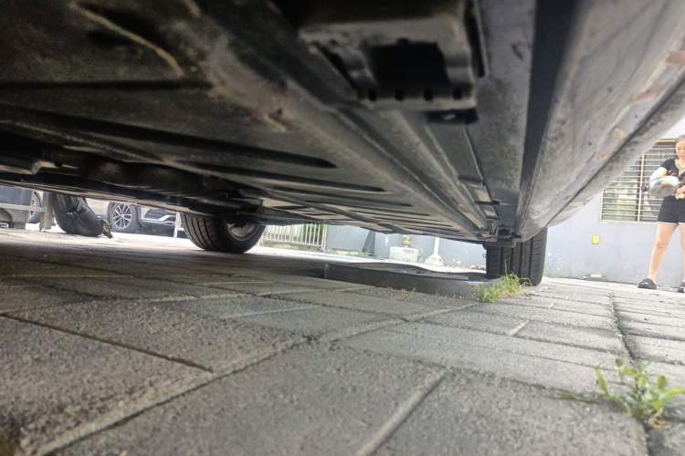 Used Mercedes-Benz E-Class 2016 E 200 L Sport Edition Chassis Front Left