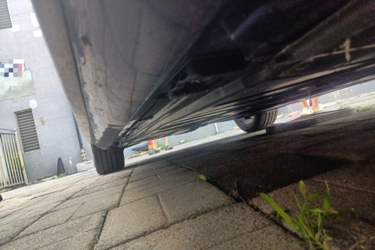 Used Mercedes-Benz E-Class 2016 E 200 L Sport Edition Chassis Front Right