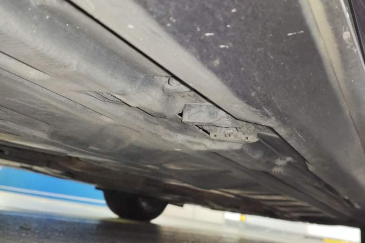 Used Mercedes-Benz E-Class 2016 E 200 L Sport Edition Chassis Rear Right