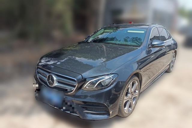 Used Mercedes-Benz E-Class 2016 E 300 L Sporty and Stylish Model