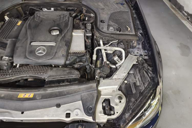 Used Mercedes-Benz E-Class 2016 E 200 L Sport Edition Engine Bay Left