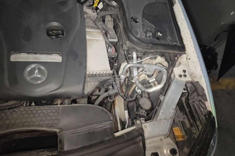 Used Mercedes-Benz E-Class 2016 E 300 L Stylish Model Engine Bay Left