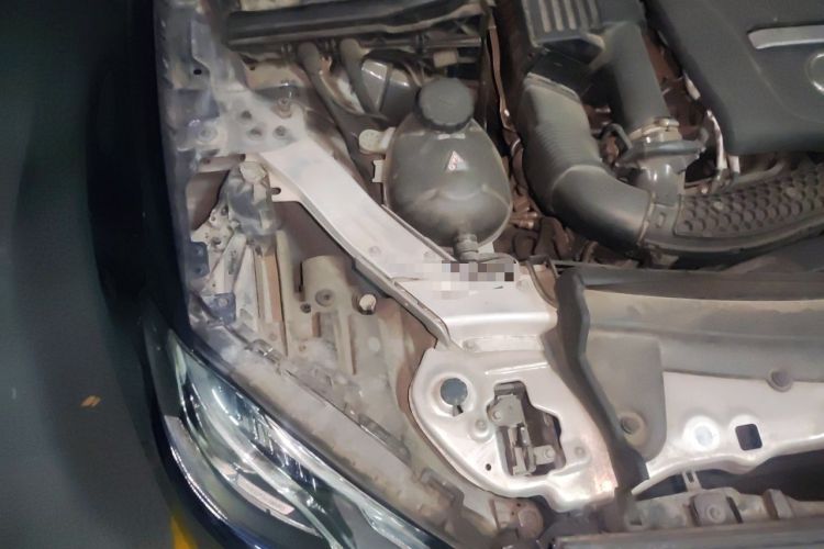 Used Mercedes-Benz E-Class 2016 E 200 L Sport Edition Engine Bay Right