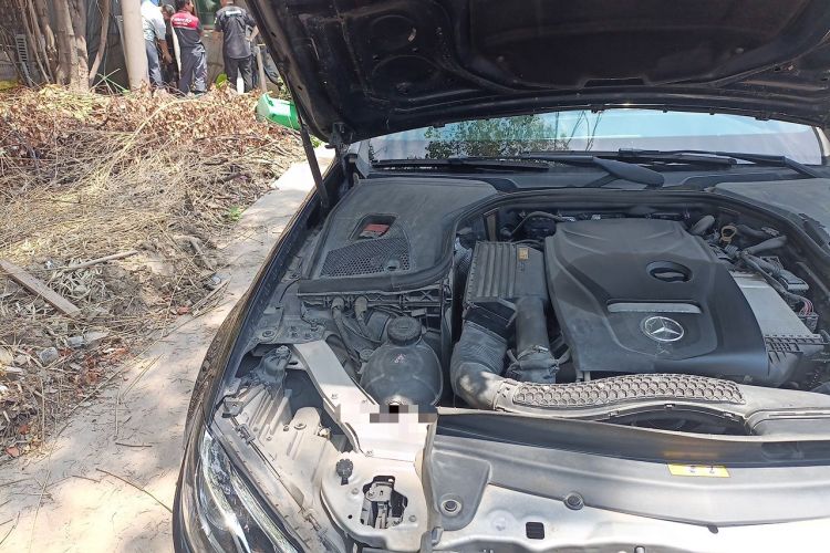 Used Mercedes-Benz E-Class 2016 E 300 L Sporty and Stylish Model Engine Bay Right