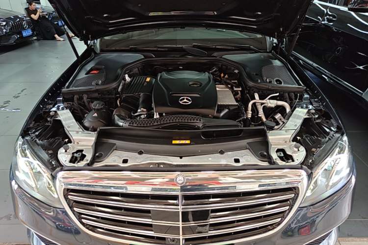 Used Mercedes-Benz E-Class 2016 E 300 L Luxury Model Engine Bay