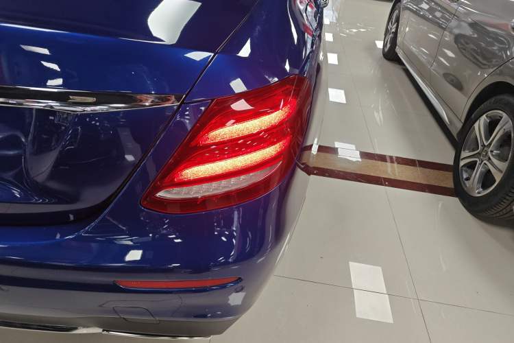 Used Mercedes-Benz E-Class 2016 E 200 L Sport Edition Exterior 3