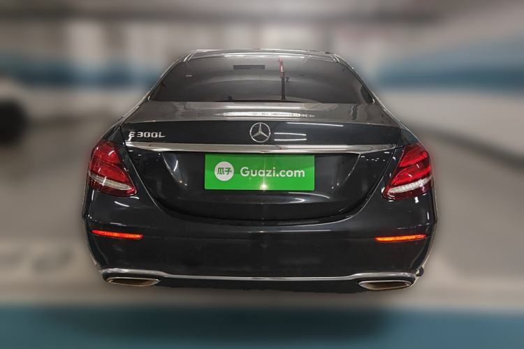 Used Mercedes-Benz E-Class 2016 E 300 L Luxury Model Exterior 4