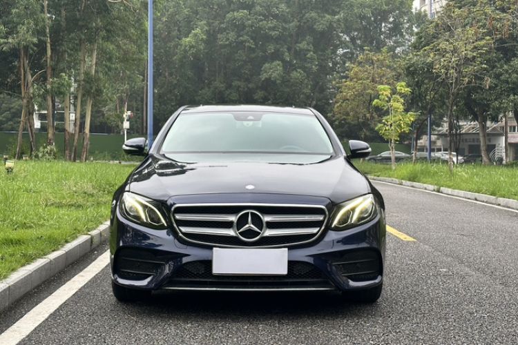 Used Mercedes-Benz E-Class 2016 E 200 L Sport Edition Exterior 4