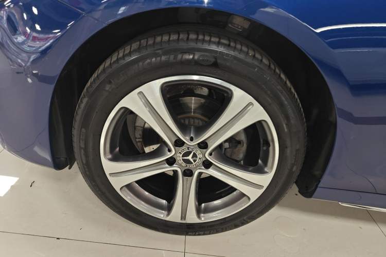 Used Mercedes-Benz E-Class 2016 E 200 L Sport Edition Exterior 4