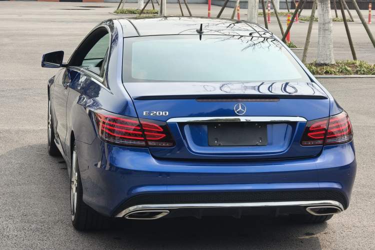 Used Mercedes-Benz E-Class 2016 E 200 Coupe Dynamic Edition Exterior 9