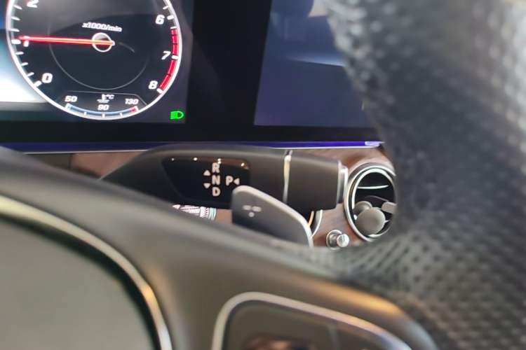 Used Mercedes-Benz E-Class 2016 E 300 L Stylish Model Gear Lever