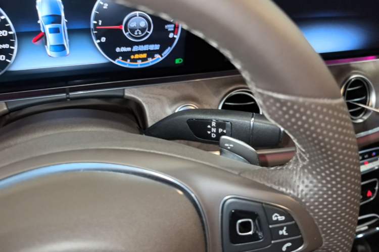 Used Mercedes-Benz E-Class 2016 E 300 L Luxury Model Gear Lever