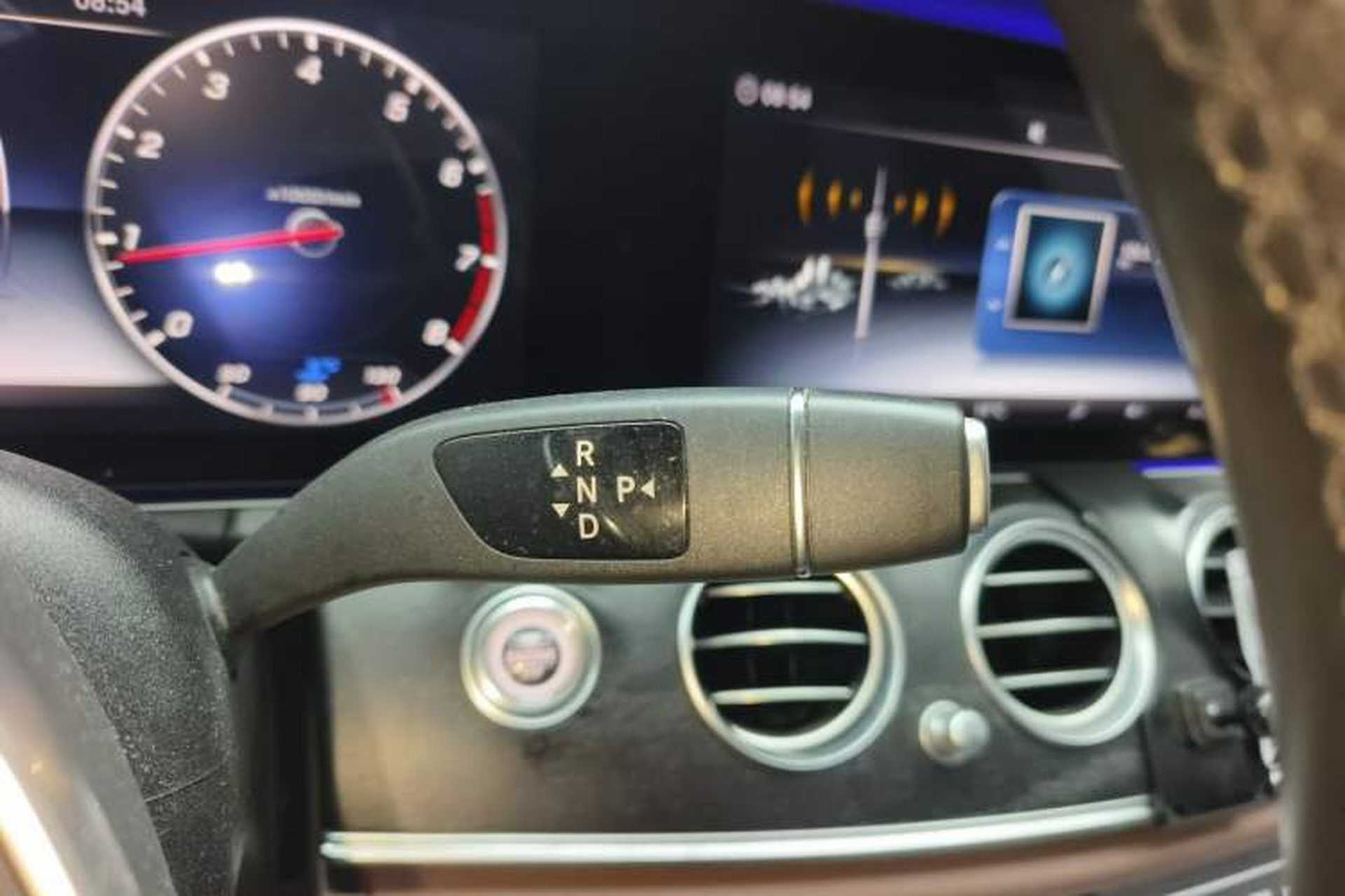 Used Mercedes-Benz E-Class 2016 E 200 L Sport Edition Gear Lever