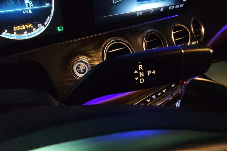 Used Mercedes-Benz E-Class 2016 E 200 L Sport Edition Gear Lever