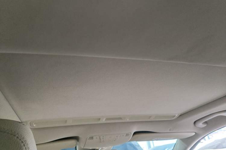 Used Mercedes-Benz E-Class 2016 E 300 L Stylish Model Headliner