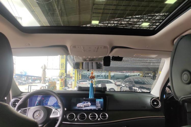 Used Mercedes-Benz E-Class 2016 E 200 L Sport Edition Headliner