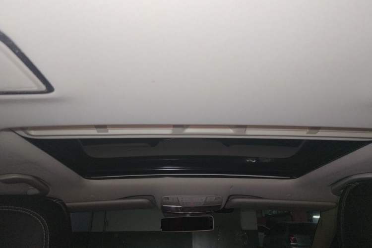 Used Mercedes-Benz E-Class 2016 E 300 L Stylish Model Headliner