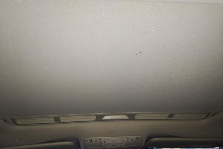 Used Mercedes-Benz E-Class 2016 E 300 L Sporty and Stylish Model Headliner