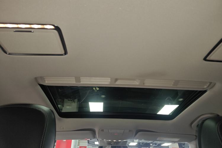 Used Mercedes-Benz E-Class 2016 E 200 L Sport Edition Headliner