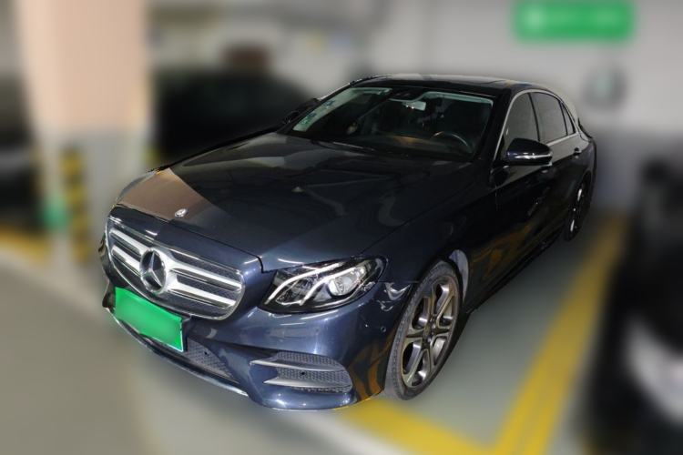 Used Mercedes-Benz E-Class 2016 E 300 L Sporty and Stylish Model Guazi used car, China used car export, Used car for sale, Used Mercedes-Benz cars, Cheapest cars for sale