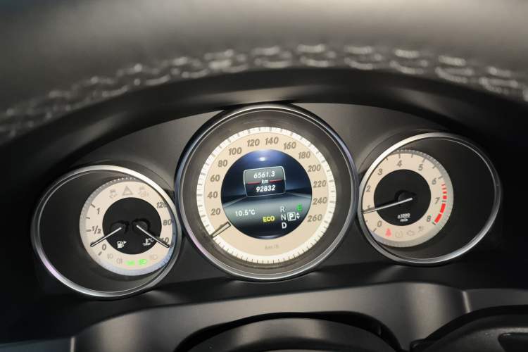 Used Mercedes-Benz E-Class 2016 E 200 Coupe Dynamic Edition Instrument Cluster