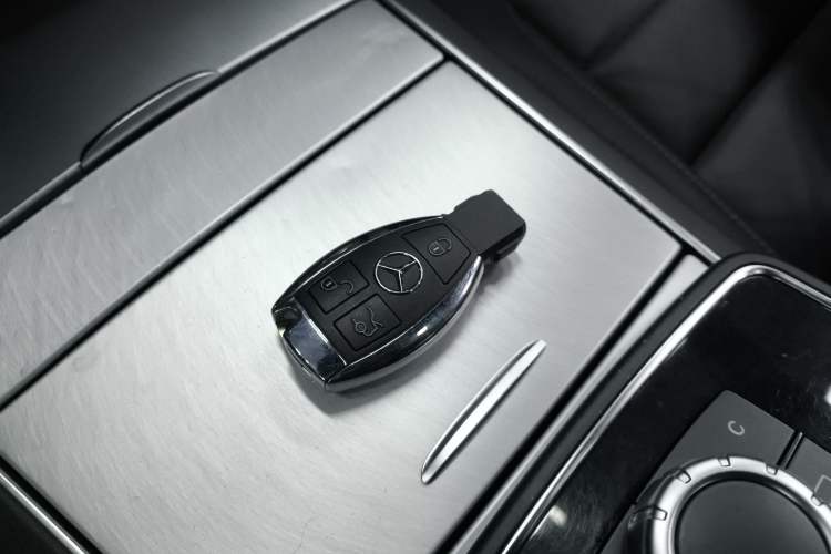 Used Mercedes-Benz E-Class 2016 E 200 Coupe Dynamic Edition Interior 1