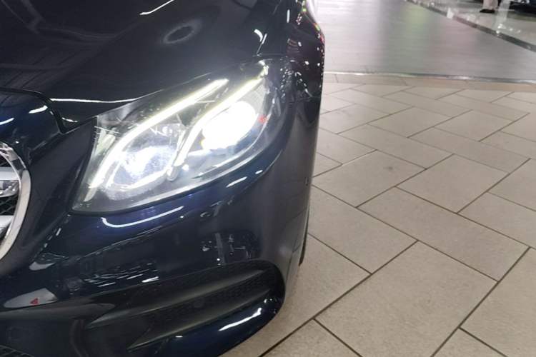 Used Mercedes-Benz E-Class 2016 E 200 L Sport Edition Left Front Headlight