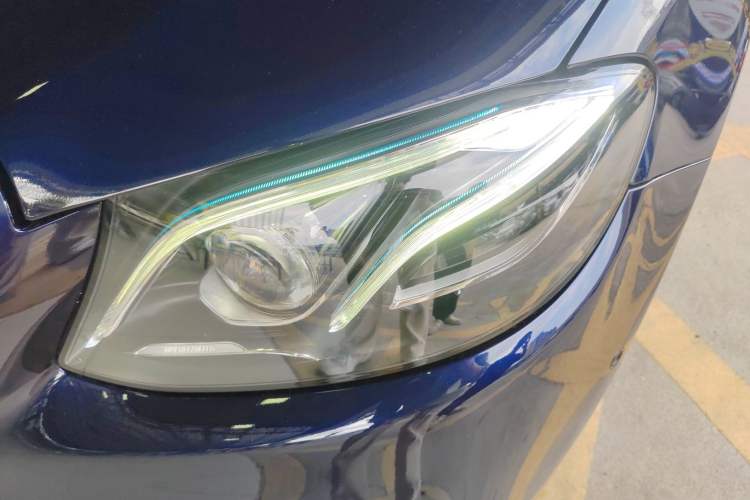 Used Mercedes-Benz E-Class 2016 E 200 L Sport Edition Left Front Headlight