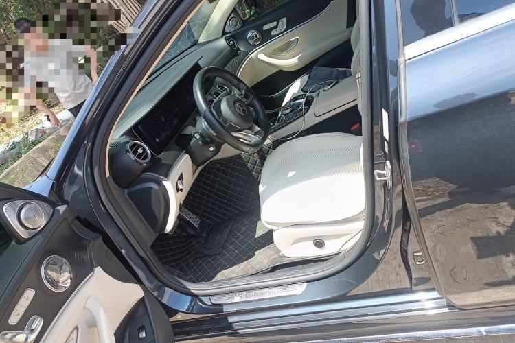 Used Mercedes-Benz E-Class 2016 E 300 L Sporty and Stylish Model Left Front Seat