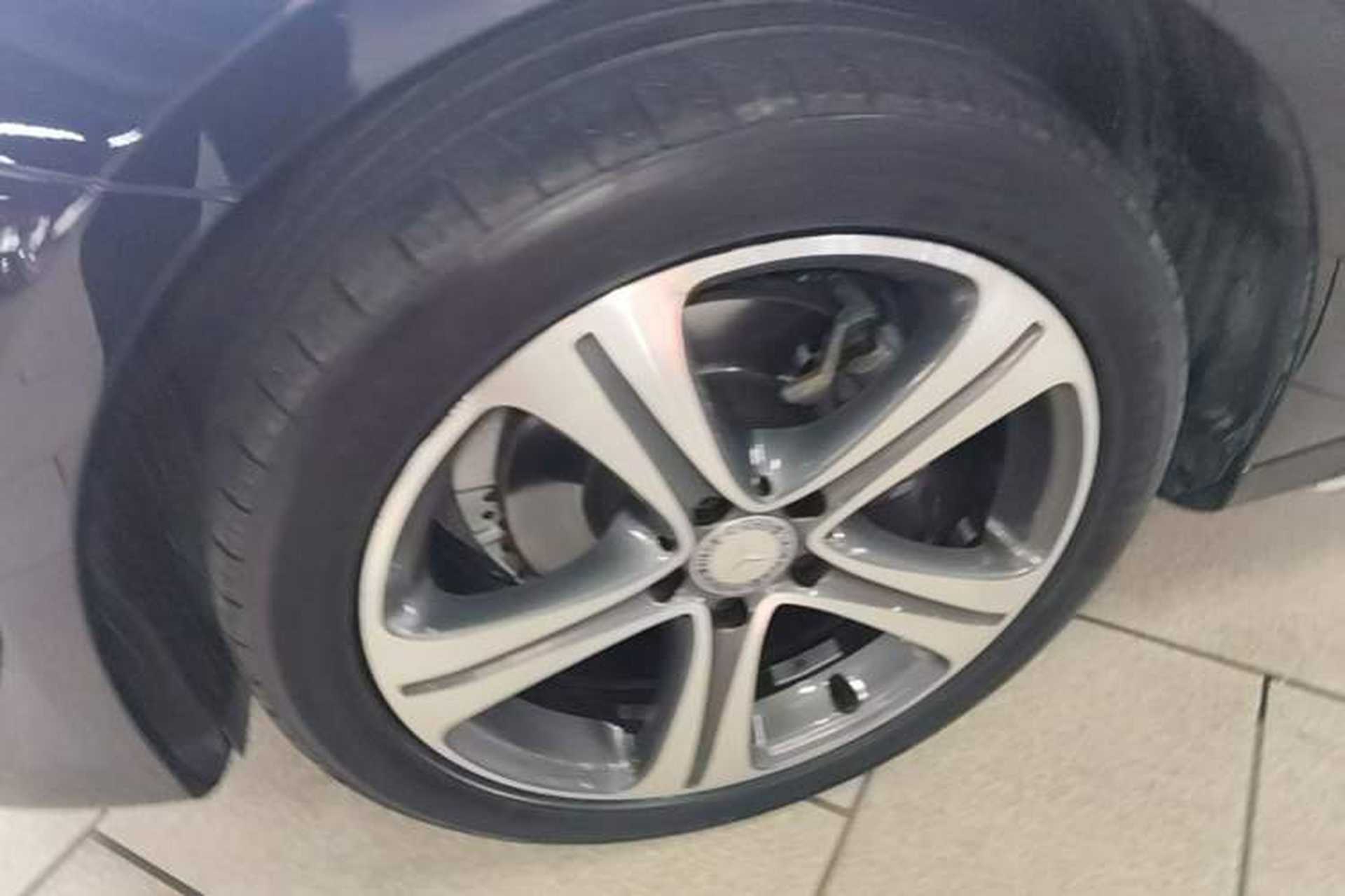 Used Mercedes-Benz E-Class 2016 E 200 L Sport Edition Left Front Wheel Hub