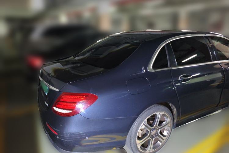 Used Mercedes-Benz E-Class 2016 E 300 L Sporty and Stylish Model Rear Right 45 Deg