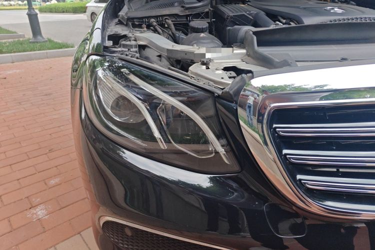 Used Mercedes-Benz E-Class 2016 E 300 L Luxury Model Right Front Headlight