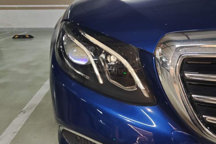 Used Mercedes-Benz E-Class 2016 E 300 L Stylish Model Right Front Headlight