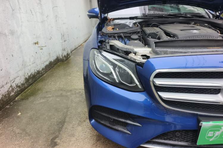 Used Mercedes-Benz E-Class 2016 E 200 L Sport Edition Right Front Headlight