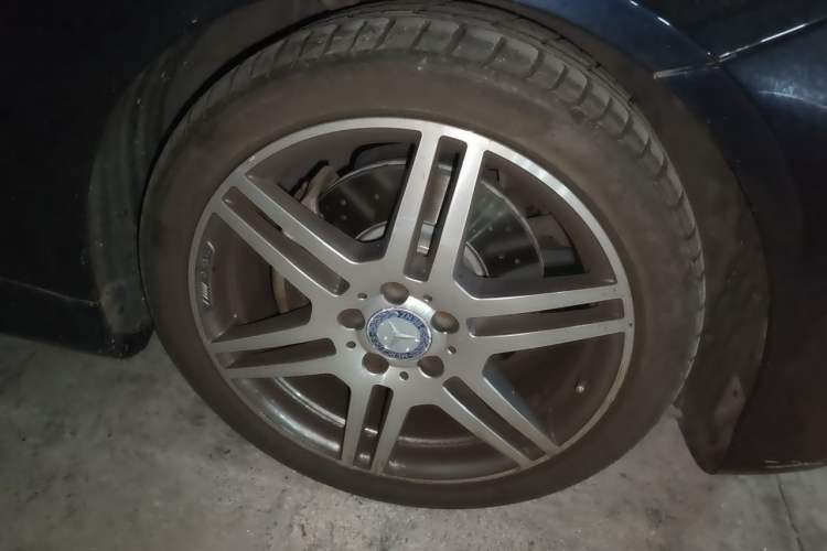 Used Mercedes-Benz E-Class 2016 E 200 Coupe Dynamic Edition Right Front Wheel Hub