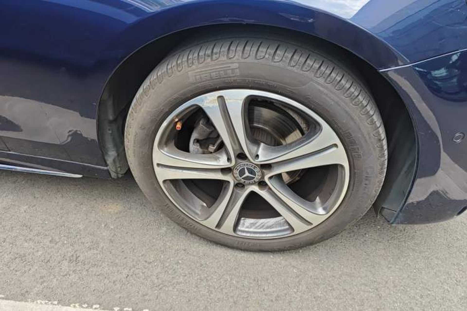 Used Mercedes-Benz E-Class 2016 E 200 L Sport Edition Right Front Wheel Hub