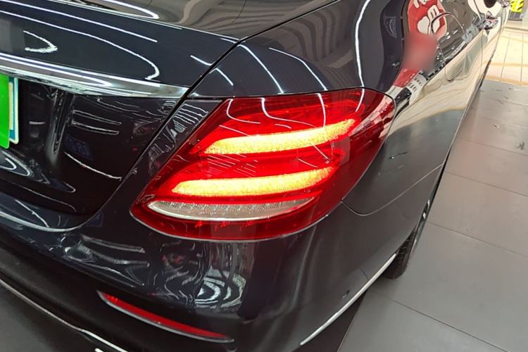 Used Mercedes-Benz E-Class 2016 E 300 L Luxury Model Right Rear Taillight