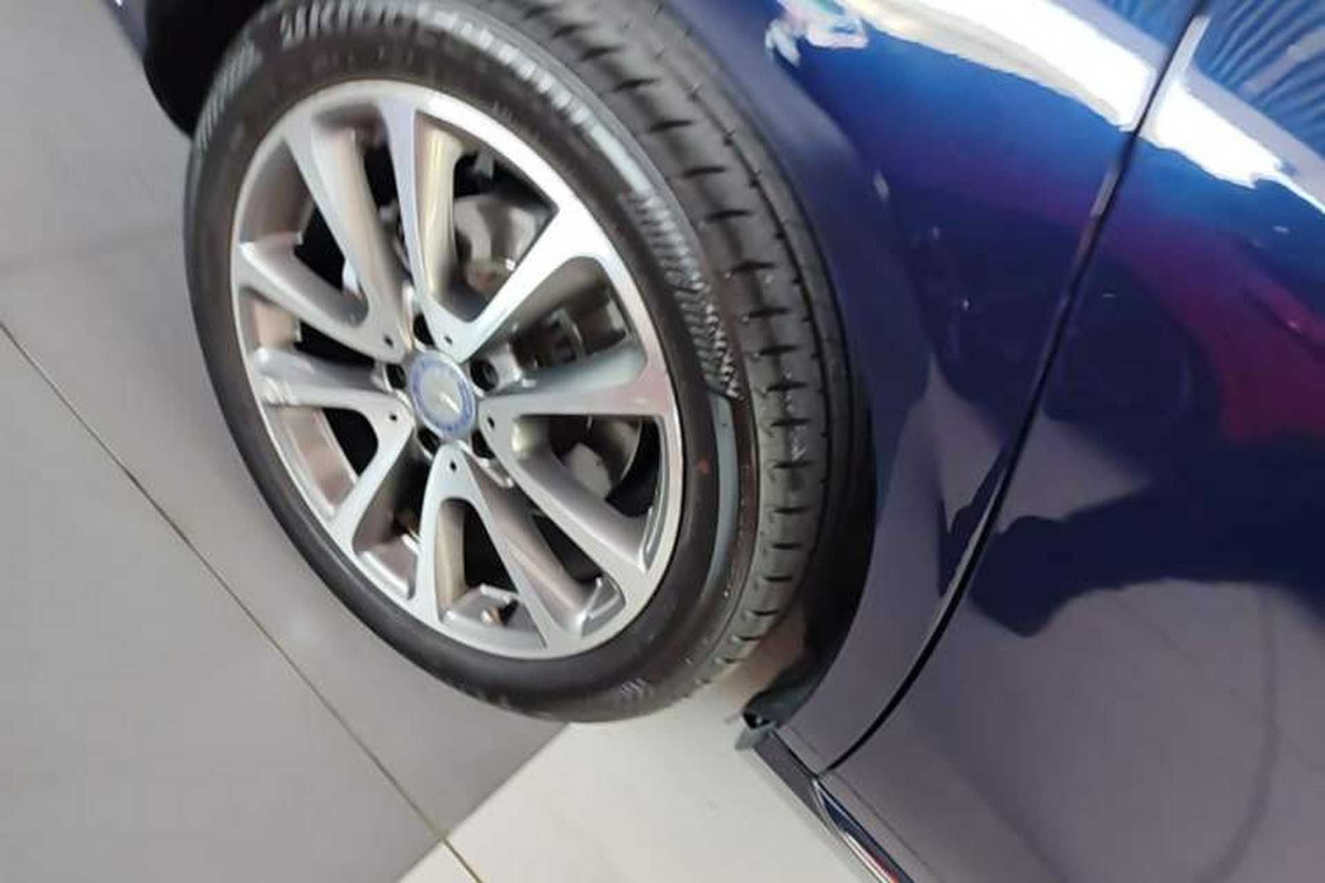Used Mercedes-Benz E-Class 2016 E 300 L Stylish Model Right Rear Wheel Hub