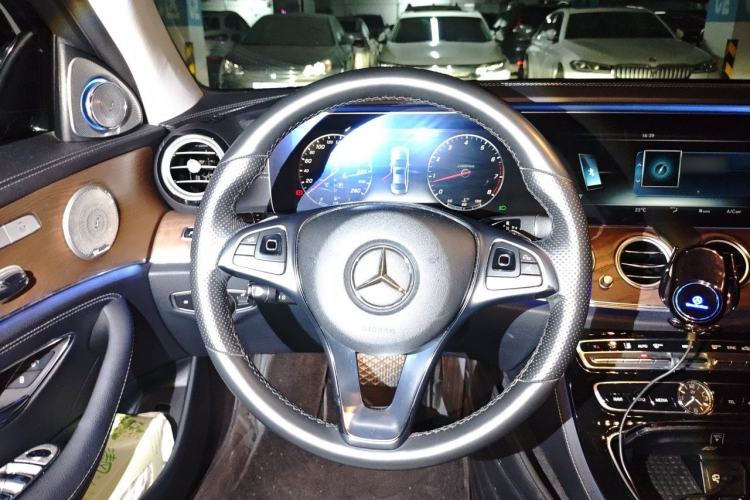 Used Mercedes-Benz E-Class 2016 E 300 L Stylish Model Steering Wheel