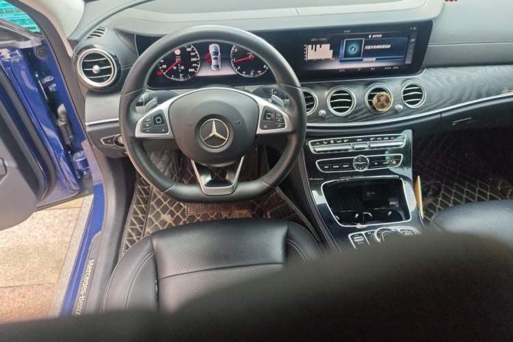 Used Mercedes-Benz E-Class 2016 E 300 L Sporty and Stylish Model Steering Wheel