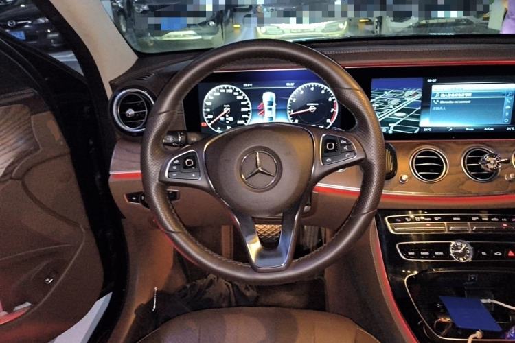 Used Mercedes-Benz E-Class 2016 E 300 L Luxury Model Steering Wheel