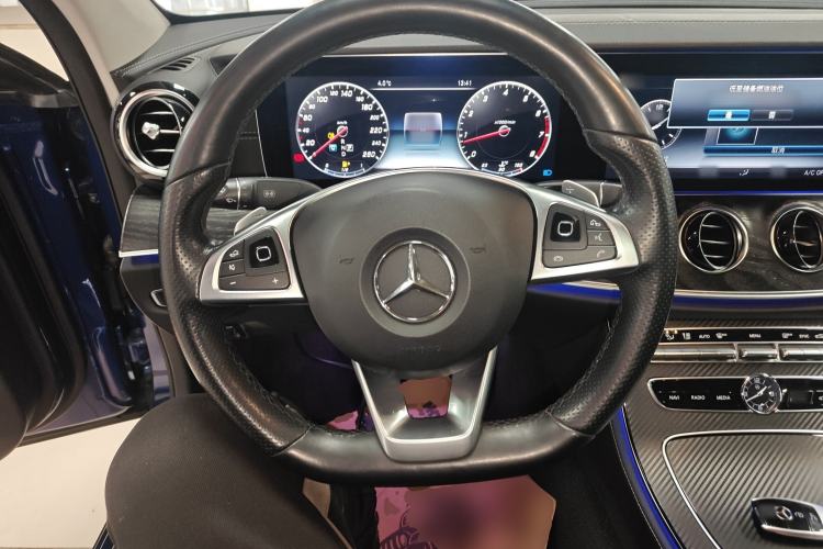 Used Mercedes-Benz E-Class 2016 E 200 L Sport Edition Steering Wheel