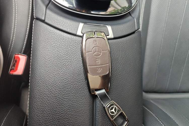 Used Mercedes-Benz E-Class 2016 E 300 L Luxury Model Vehicle Key