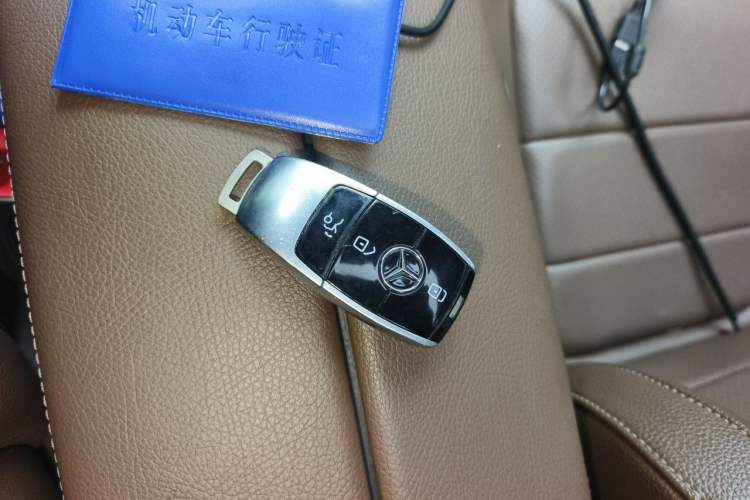 Used Mercedes-Benz E-Class 2016 E 200 L Sport Edition Vehicle Key