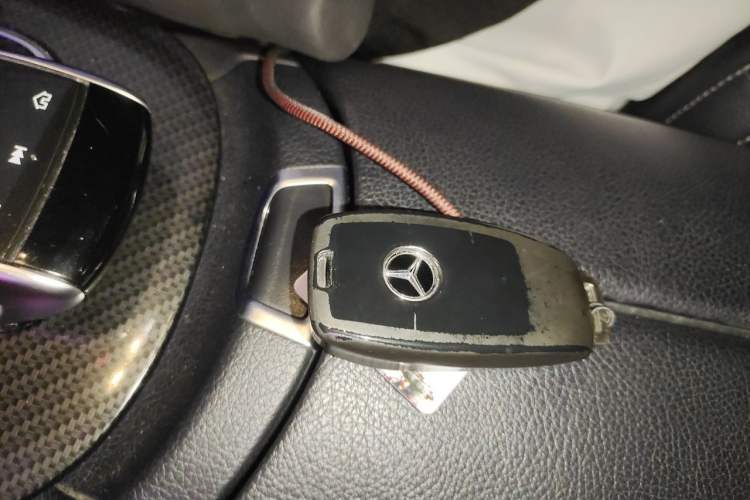 Used Mercedes-Benz E-Class 2016 E 300 L Sporty and Stylish Model Vehicle Key