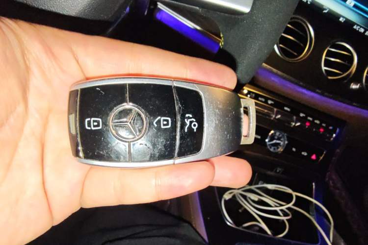 Used Mercedes-Benz E-Class 2016 E 200 L Sport Edition Vehicle Key