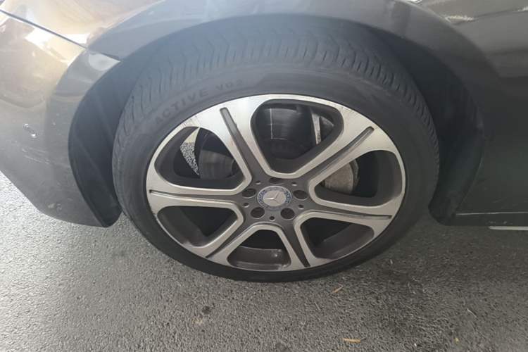 Used Mercedes-Benz E-Class 2016 E 300 L Sport Luxury Model Left Front Wheel Hub