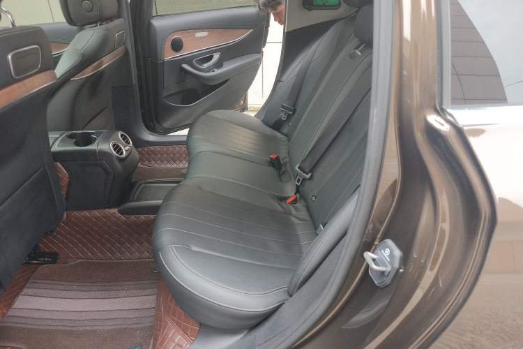 Used Mercedes-Benz E-Class 2016 E 300 L Luxury Model Left Rear Seat